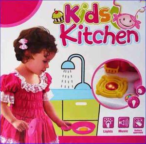 Juego De Cocina Con Muñeca Para Niña Mide 40x45 Cm