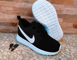 Zapatos Deportivos Nike Roshe Run Niños