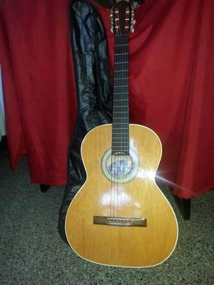 Guitarra Clasica Acustica Con Su Forro.