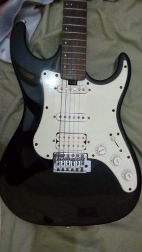Guitarra Electrica Con Amplificador