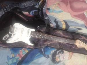 Guitarra Electrica Squier Fender+ Juego De Cuerdas Nuevo