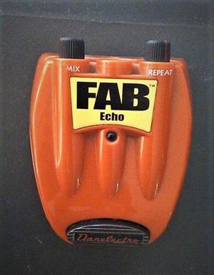 Pedal De Guitarra Echo Marca Danelectro Fab