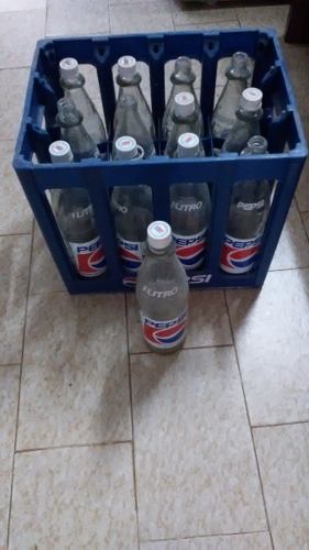 Gavera Pepsi Con 13 Botellas Retornables Antiguas