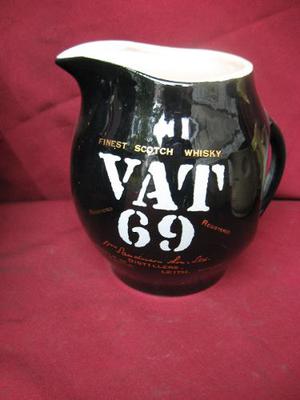 ** Jarra Whisky Vat 69 Japonesa H 15 Cm // Vacia