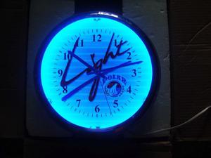 Reloj Con Luz De Neon De Polar Light