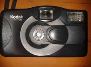 Cámara Fotografica De Rollos Kodak Automática 35mm