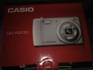 Camara Casio Qv-r200