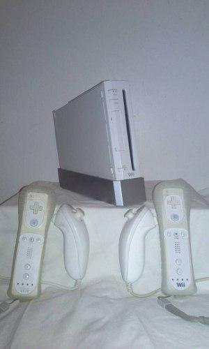 Nintendo Wii + 2 Controles + 1 Bolso