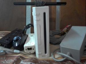 Nintendo Wii Con Dos Controles, Mando Nunchuk Y 13 Juegos.