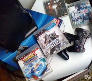 PLAYSTATION 3 SUPER SLIM DE 250GB CON 5 JUEGOS