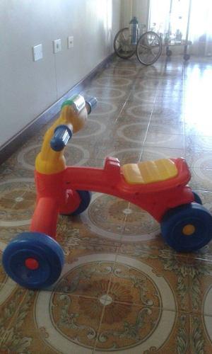 Triciclo Fisher Price