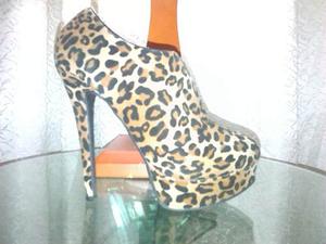 Botines, Zapatos Animal Print.. Talla 5/5 Grande.