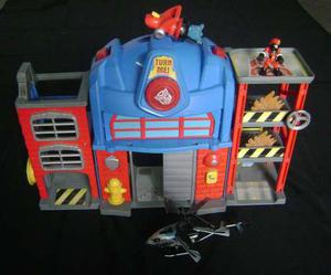 Estación De Bomberos Transformers Con Helicóptero