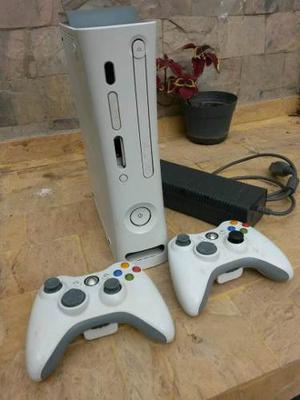 Xbox 360 Arcade 20 Gb Chipeado + 48 Juegos + 2 Controles