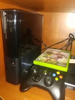 Xbox 360 E Original 4gb + Cable Hdmi p