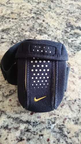 Brazalete Deportivo Usado Nike, Para Dispositivos Pequeños.