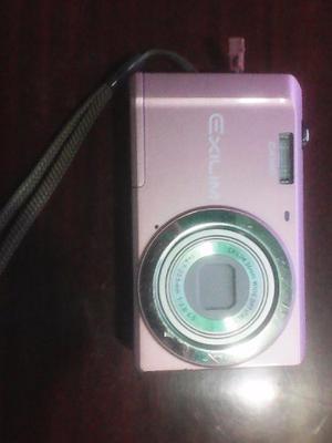 Camara Digital 14.1 Megapixels Casio Ex-zs5