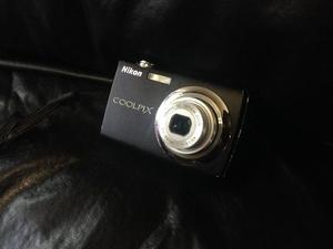 Camara Nikon Coolpix S220 Color Negro