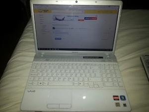 Laptop Sony Vaio 17 Blanca Y Plata