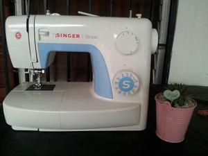 Maquina De Coser Singer 