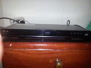 Blu Ray Lg Usado Con Cable Hdmi Y 15 Peliculas