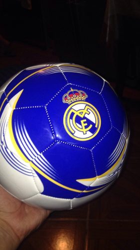 Balones De Fútbol Número 5 Del Real Madrid Y Del Barcelona