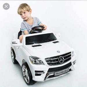 Carro De Bateria Mercedes Benz En Color Blanco