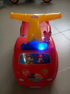 Carro Montable Mickey Mouse