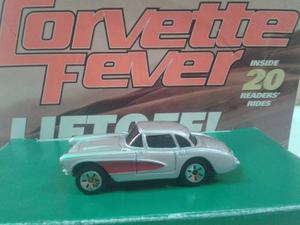 Corvette  Maisto Escala 1:64