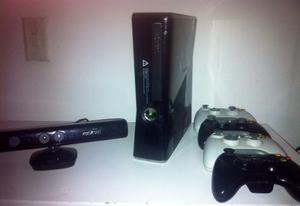 Xbox 360 De 250gb + Kinect + Rgh + Juegos + 4 Controles