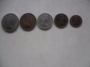 Bella Colección De 5 Monedas New Pence