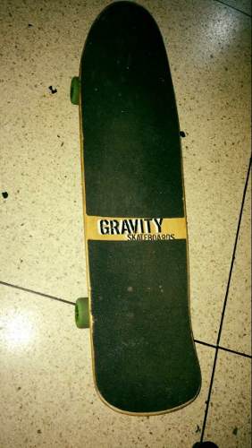 Patineta Gravity Skateboards