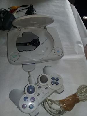 Playstation 1 Con Un Control Y Sus Cables