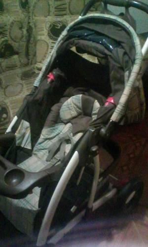 Coche Graco Con Porta Bebe Y La Base De Carro