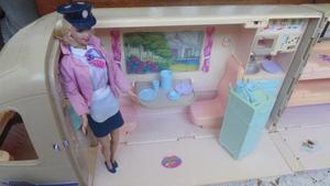 Barbie, Tren De Barbie Con Sus Accesorios.