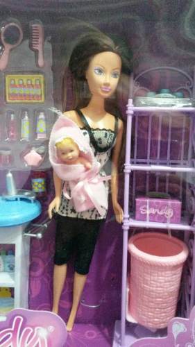 Muñeca Con Accesorios Barbie