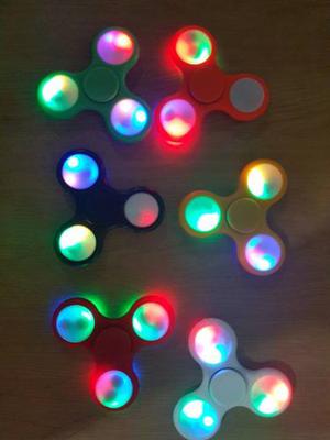 Spinner Fidget Luz Multicolor Juguete De Moda Antiestres