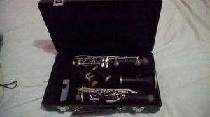 Clarinete, Con Su Estuche En Buen Estado