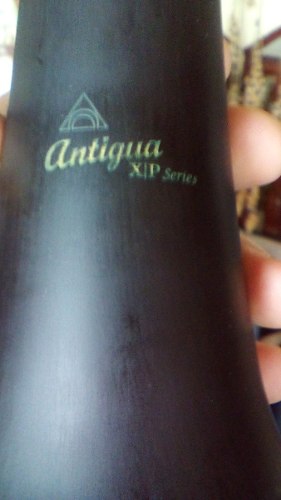 Clarinete Marca Antigua Series Xp Con 2 Boquillas