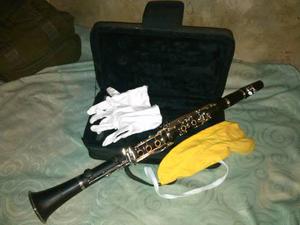 Clarinete Marca Antigua Xip Series En Excelentes Condiciones