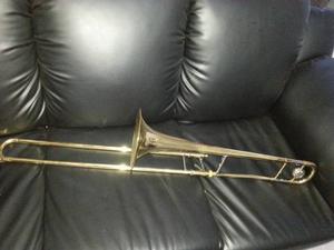 Vendo Trombon Yamaha Ysl 354