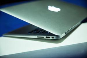 Macbook Air 13 Igb Negociable