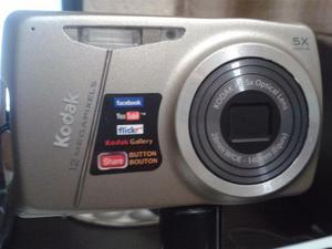 Camara Kodak Easyshare M550