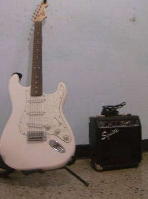 Combo Squier Fender Guitarra Amplificador Y Accesorios