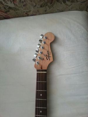 Guitarra Eléctrica Squaier Fender (negociable)