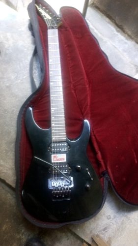 Guitarra Jackson Dinky Js32r Negra Con Estuche