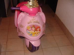 Carrito Tres Ruedas De Baterias De Princesas Disney