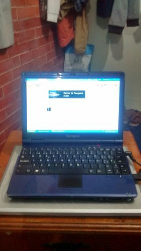 Mini Laptop Siragon Azul (usada)