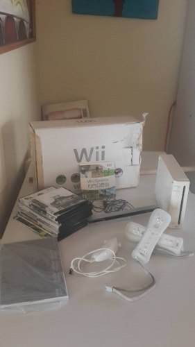Nintendo Wii Sports Con Su Caja Todos Sus Accesorios.