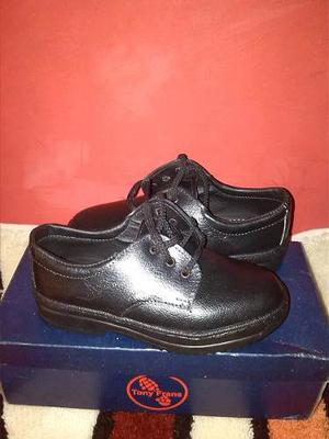 Zapatos Escolares Tony Frans Talla 30